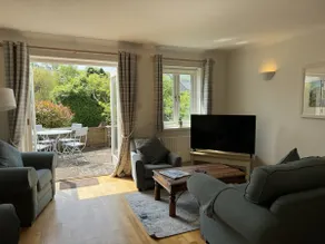 Damson - Peaceful location in delightful village - Image 3
