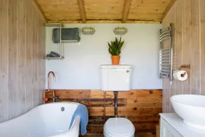 Unique & Comfy Remodelled Railway Carriage - Image 2