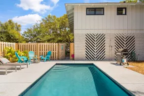 Three Oaks Ferienhaus mit privatem Pool am Oststrand - Image 2