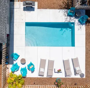 Three Oaks Ferienhaus mit privatem Pool am Oststrand - Image 3