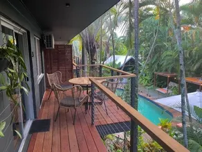 Creative and calm within a stunning small complex - Image 5