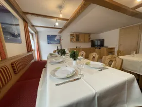 Meraviglioso appartamento con 8 camere da letto per 10 persone - Image 3