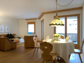 Apartment Chesa Ginellas by Interhome - Image 3