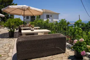 Paradeisos Double Room With Balcony 5 - Image 4