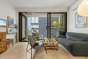 City View Haven in South Melbourne - Image 2