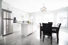 Large-Group Ready 8BR Home Near Niagara - Image 4