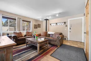 RMR: Joliment mis à jour 2 chambres avec vue sur la vallée + activités gratuites! - Image 2