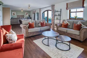 The Beacon - 3 Bedroom Cottage - Ludchurch - Narberth - Image 2