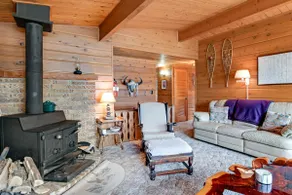 Northwoods Lakefront Cabin with Canoe & Kayak - Image 4