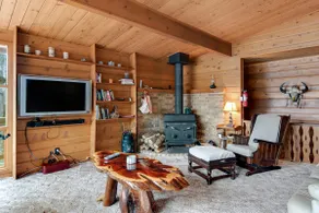 Northwoods Lakefront Cabin with Canoe & Kayak - Image 3
