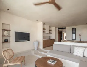 Signature Private Pool Suite - Image 3