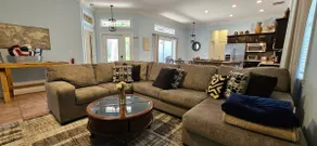 Private Hot Tub, 3 Bdrm 3 Bath 1 Mi. To Beach - Image 5