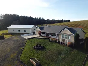 Vineyard Dreams: Mid-Century Ferienhaus im Zentrum von Oregon Wine County - Image 3