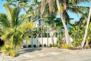 Charming Studio w Pool One Mile to Beach Pets Welcome - Image 2