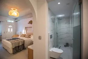 Zavier’s Zen… Luxury on the beach! - Image 4