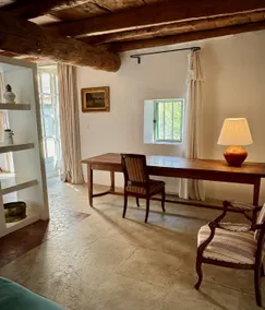 Apartment-Comfort-Private Bathroom-Court - Image 2