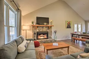 Less than 3 miles to Downtown with firepit - Image 4