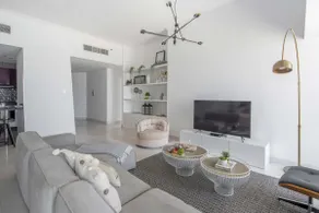 Livbnb-Spacious 2 BR in Dubai Marina with Balcony - Image 4