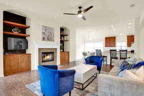 Westside Contemporary 3Bd 2B near Toyota Stadium - Image 2