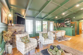 Waterfront Escape on Blue Ridge Lake w/ Dock! - Image 4