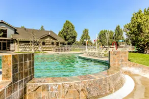 Two-Story Townhouse withFree WiFi, Fireplace, AC, - Image 2