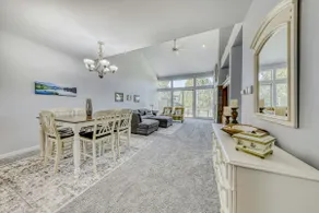 Two-Story Townhouse withFree WiFi, Fireplace, AC, - Image 5