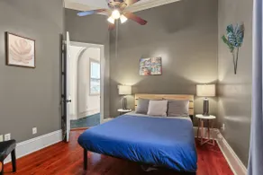 3BD HOME STEPS TO SAINT CHARLES Gated Parking - Image 2