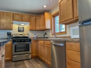 Sawtooth Chalet - Private Wooded Setting - Tofte, MN - Cascade Vacation Rentals - Image 5