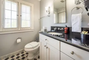 Stunning 4BR Home - Walk to Downtown Birmingham! - Image 3