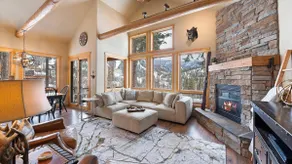 The Spruce Park Chalet - Image 2
