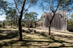 Mr Wooden Box Bush Retreat 5 minutes from the CBD - Image 2