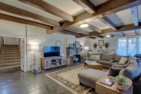 Charmante maison adaptée aux familles avec barbecue | Vue ville - Image 2