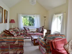 Riverbank Cottage - Image 2
