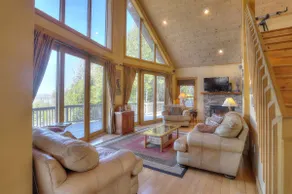 Eagles Rest - If you are looking for stunning mountain and lake views, this is the cabin for you - Image 3