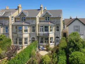 Moonbeam House - Image 2