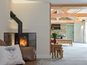 5 bedroom accommodation in East Barkwith, near Market Rasen - Image 4