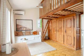 A/C apartment in the center with balcony - Image 3