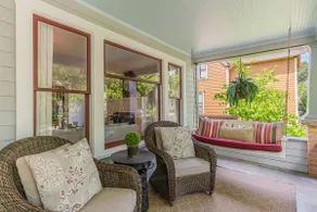 The Pearl of Newberg: A Luxury Craftman Home - Image 4