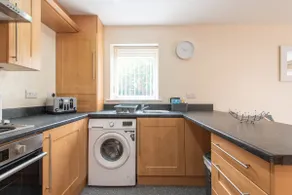 Apartment 4 - Image 4