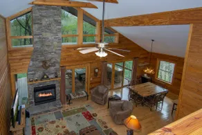 Blissful Bear Cabin, Long Range Views and 2 fireplaces - Image 5