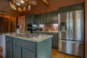 Blissful Bear Cabin, Long Range Views and 2 fireplaces - Image 2