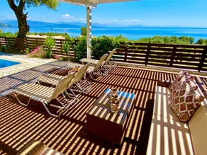 Villa adatta alle famiglie con barbecue, giardino e piscina privata | Accanto alla spiaggia - Image 5