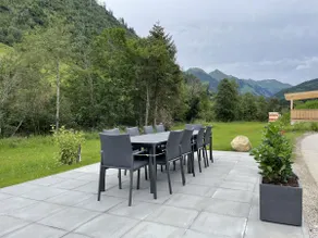 Chalet con barbacoa, jacuzzi y terraza - Image 4