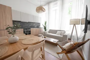 Milan style Designer 1BR Apt - Leisure & Business - Image 3