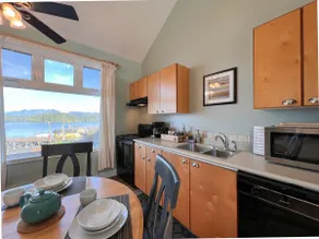 Fred Tibbs #10-Ocean View, D.T, Fireplace, Pets - Image 5