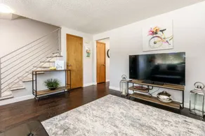 #StayInMyDistrict Cozy Central Boise Townhouse - Image 4