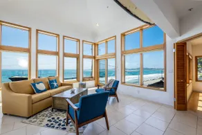 Luxury Beachfront Penthouse Walk to the Beach Restaurants Entertainment - Image 5