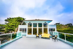 Luxury Beachfront Penthouse Walk to the Beach Restaurants Entertainment - Image 2