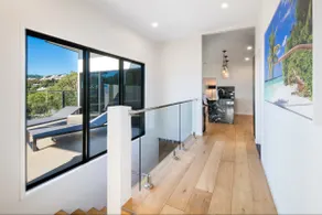 3 Bedroom Holiday Home Valley Views in Airlie Beach - Image 5