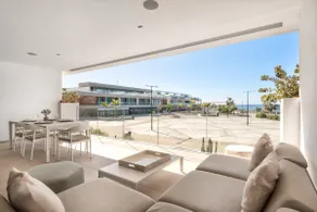 Infinity 0-8 LUXE SEA VIEW 2B - Image 5